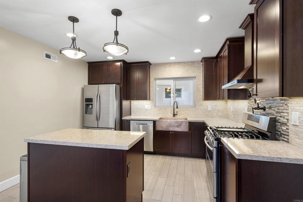 202 East J Street Chula Vista, CA 91910 - Photo 4 of 44