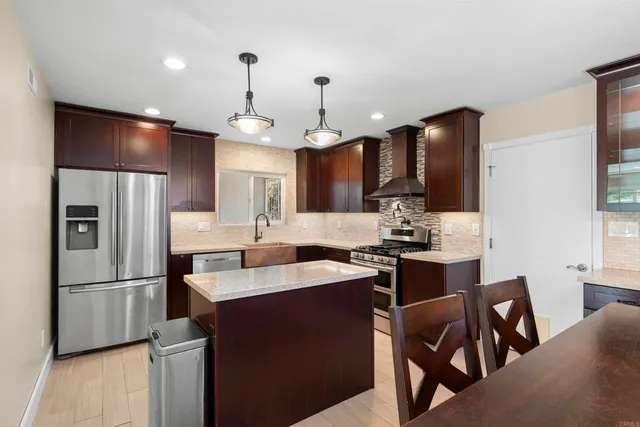 $949,900 | 202 East J Street, Chula Vista, CA 91910