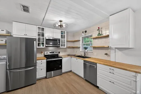 $310,000 | 405 Pecan Street, Azle, TX 76020