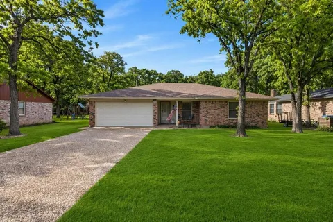 $310,000 | 405 Pecan Street, Azle, TX 76020