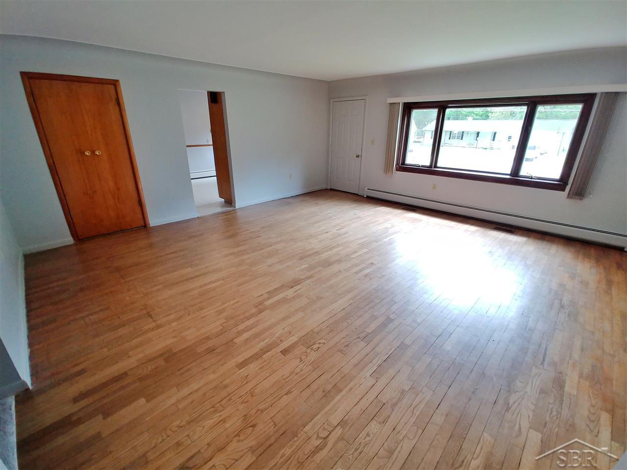 3890 Grotto Road Bridgeport, MI 48722 - Photo 7 of 40 31380778-6.JPG