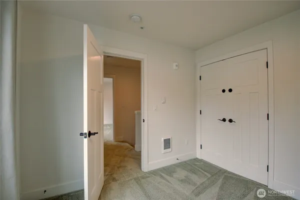 $434,500 | 313 East Hazel Street, Unit D, Mount Vernon, WA 98273