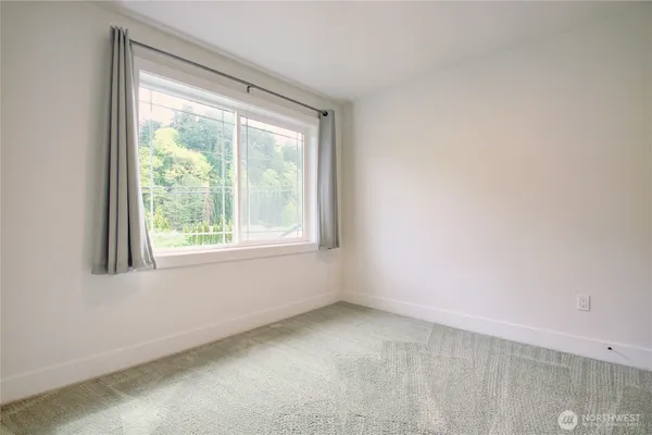 $434,500 | 313 East Hazel Street, Unit D, Mount Vernon, WA 98273