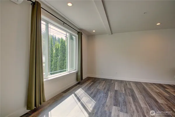 $434,500 | 313 East Hazel Street, Unit D, Mount Vernon, WA 98273