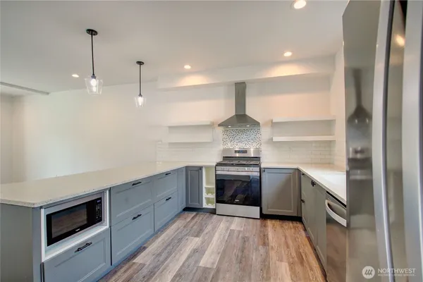 $434,500 | 313 East Hazel Street, Unit D, Mount Vernon, WA 98273