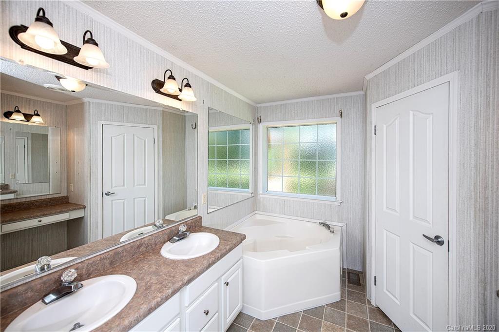 4086 Saluda Road Rock Hill, SC 29730 - Photo 28 of 36 Gallery Image 28