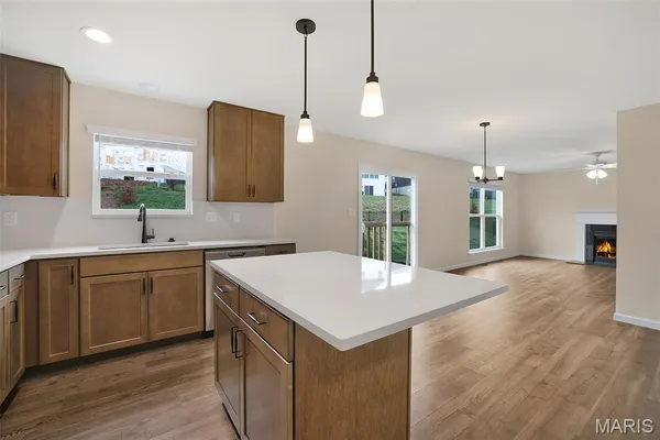 $459,900 | 360 Winding Bluffs Court, Fenton, MO 63026