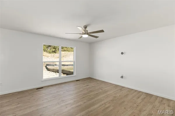 $459,900 | 360 Winding Bluffs Court, Fenton, MO 63026