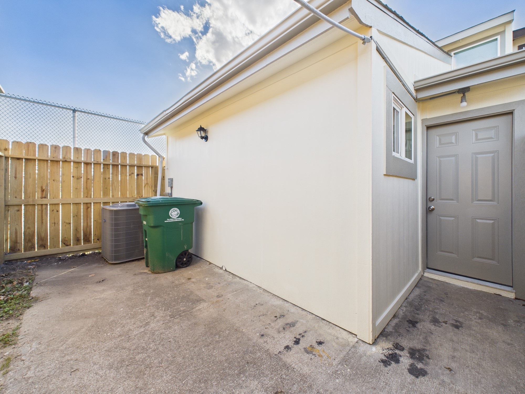 7836 Bateman Lane, Unit 7836 Houston, TX 77088 - Photo 35 of 44 Small Private Patio