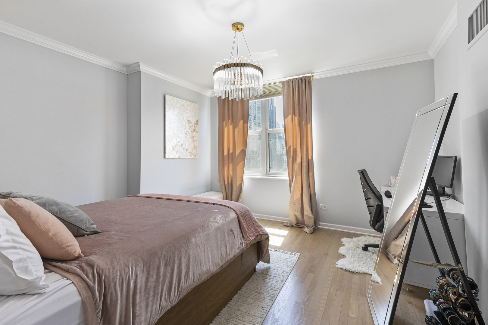 21 West Chestnut Street, Unit 1604 Chicago, IL 60610 - Photo 9 of 14