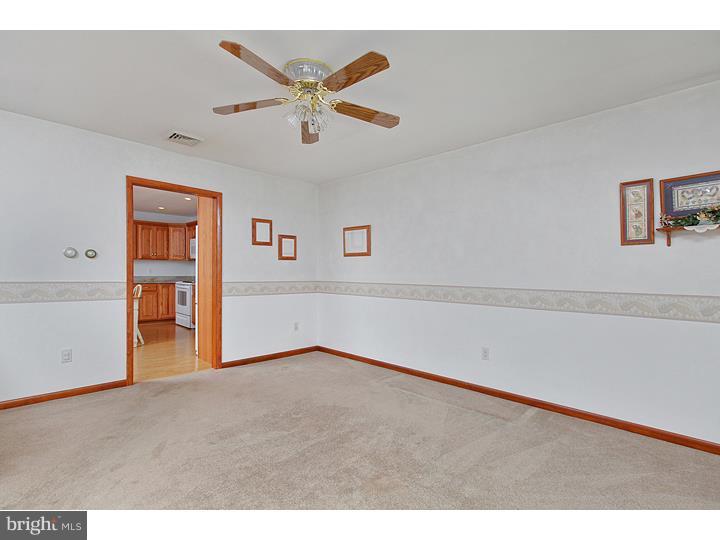 6086 Lake Road Newfield, NJ 08344 - Photo 6 of 17
