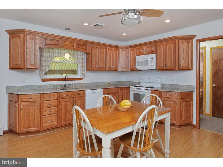 6086 Lake Road Newfield, NJ 08344 - Photo 8 of 17