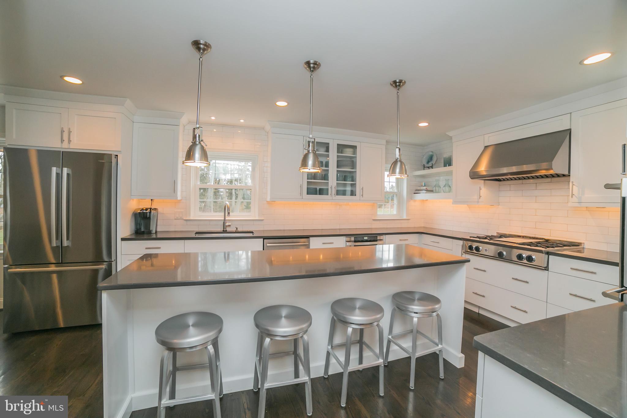708 Monument Road Malvern, PA 19355 - Photo 13 of 39 4-stool breakfast bar.