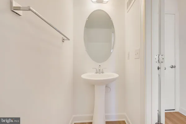 $3,300 | 14348 Yesler Avenue, Chantilly, VA 20151
