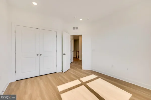 $3,300 | 14348 Yesler Avenue, Chantilly, VA 20151