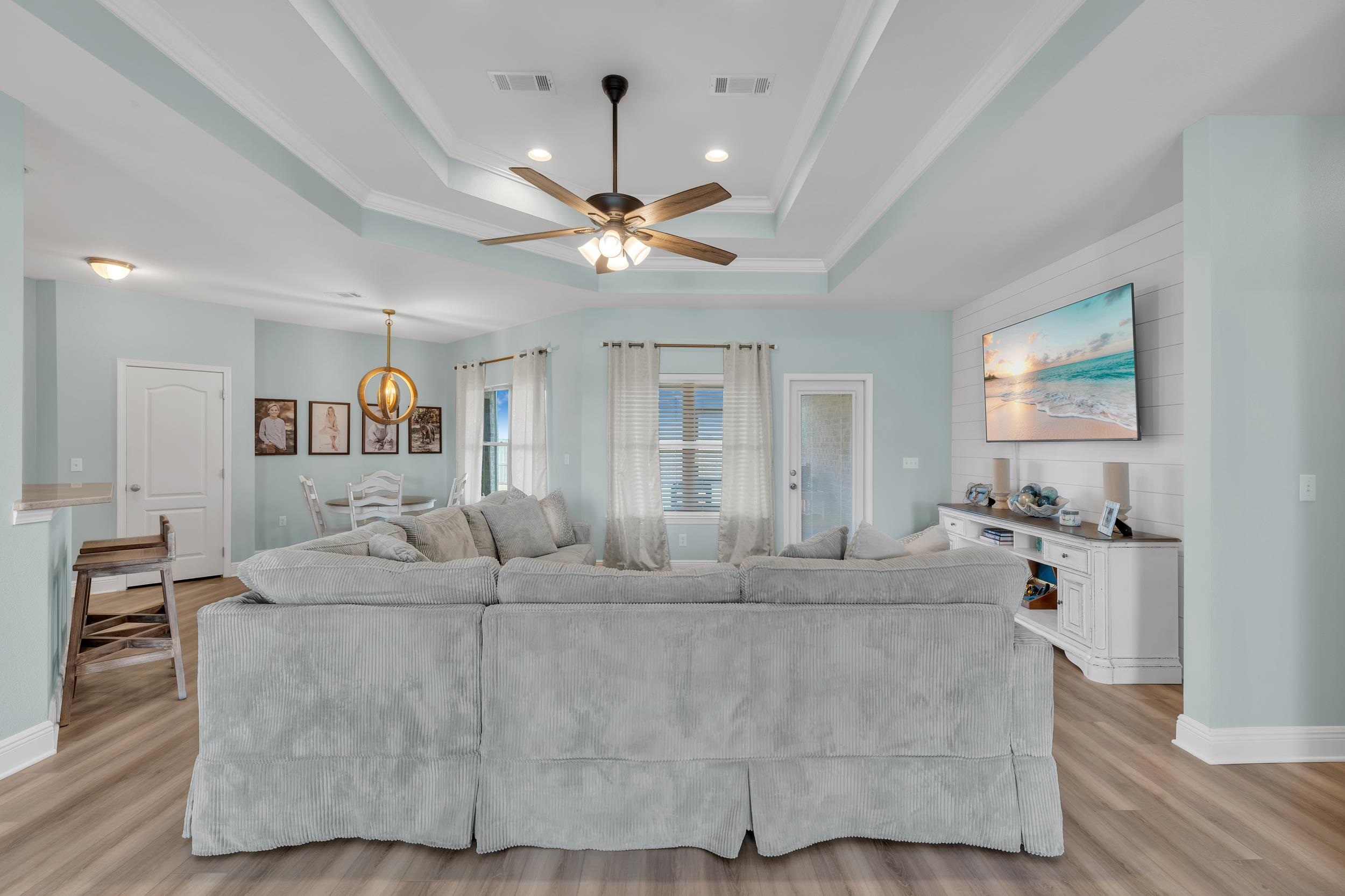 7109 Rocky Rd Loop Gulf Shores, AL 36542 - Photo 8 of 30 Living Room