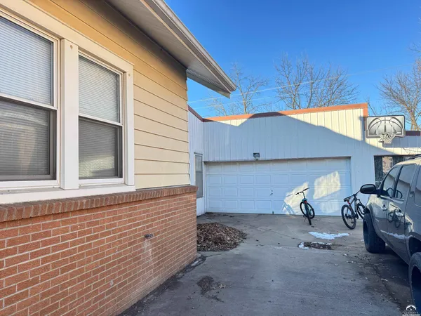 $135,000 | 206 East Main Street, Highland, KS 66035