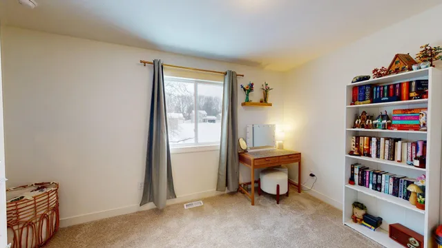 $344,900 | 803 Parkwood Drive, Greenville, MI 48838