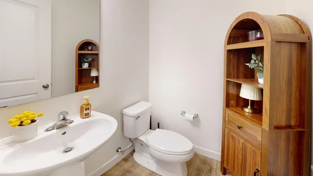 $344,900 | 803 Parkwood Drive, Greenville, MI 48838