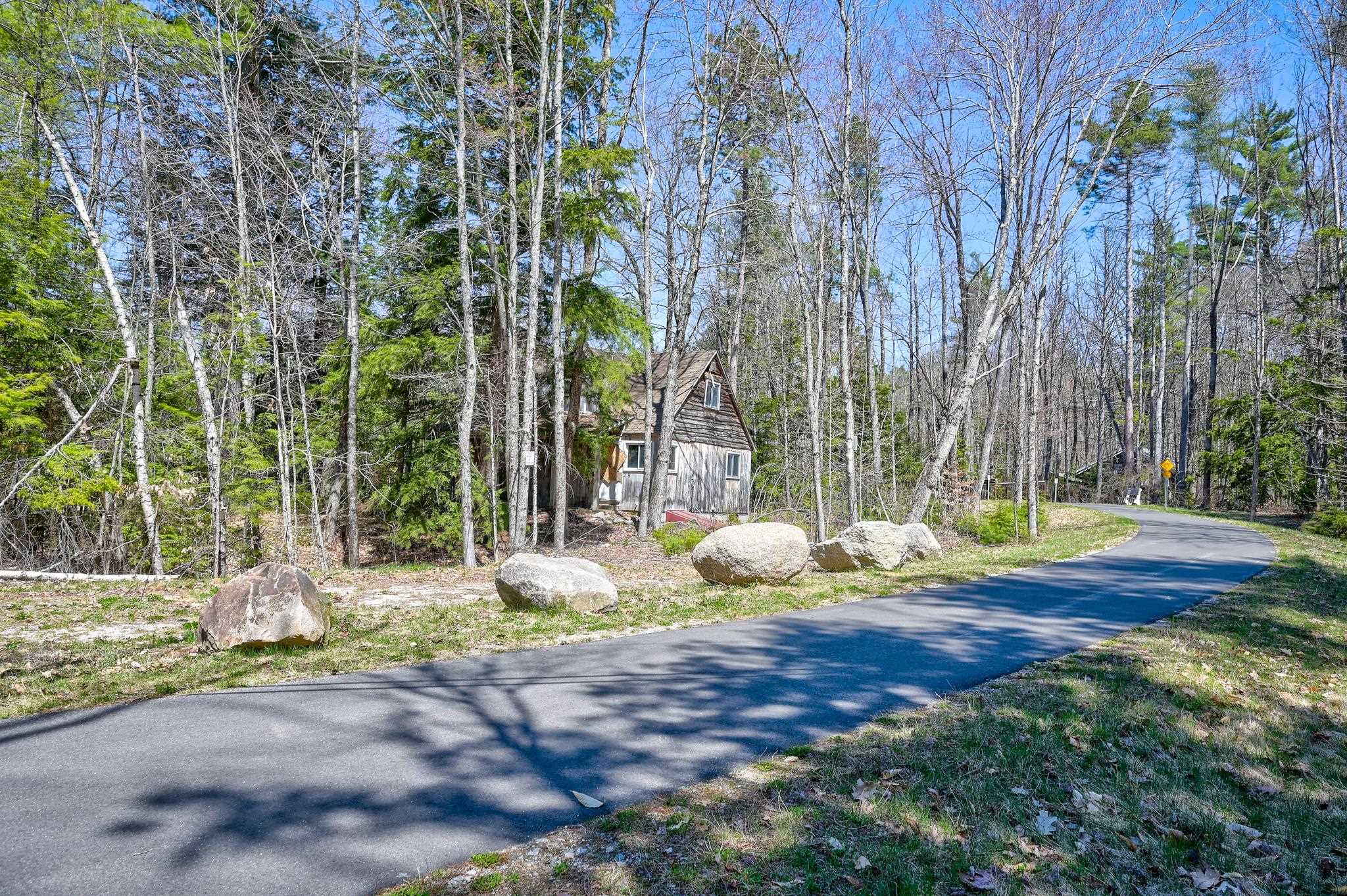 29 Hawke Road Conway, NH 03860 - Photo 3 of 7