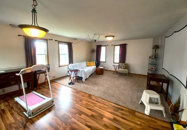 $1,985,000 | 8206 Bull Valley Road, Bull Valley, IL 60098