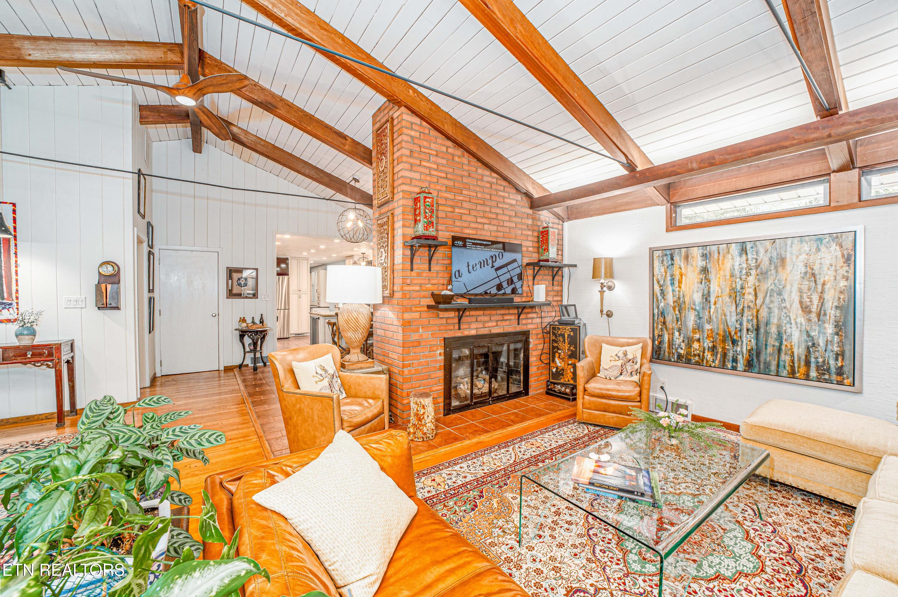 213 Golf Club Road Knoxville, TN 37919 - Photo 11 of 52 Axe-and-Arrow-Media-213-golfclub-V2-3