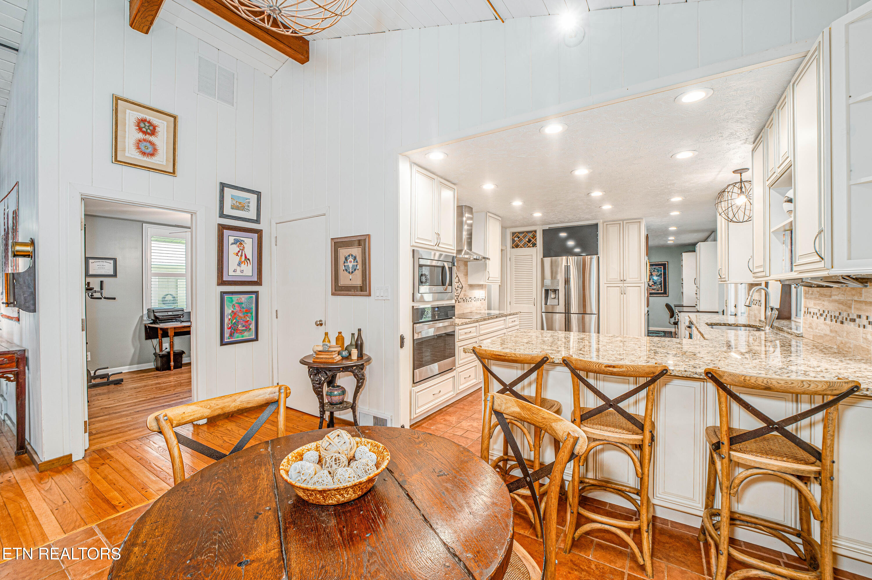 213 Golf Club Road Knoxville, TN 37919 - Photo 21 of 52 Axe-and-Arrow-Media-213-golfclub-V2-9