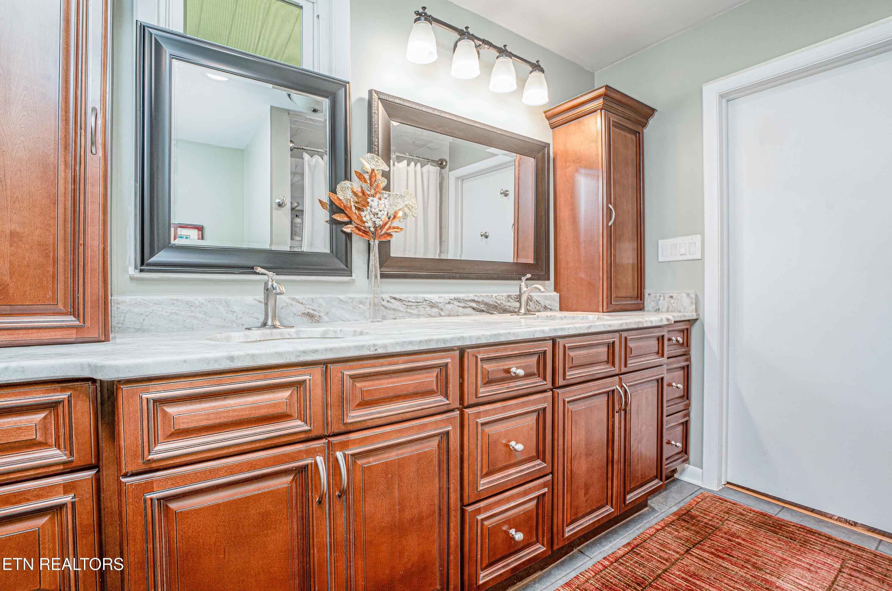 213 Golf Club Road Knoxville, TN 37919 - Photo 28 of 52 Axe-and-Arrow-Media-213-golfclub-V2-17