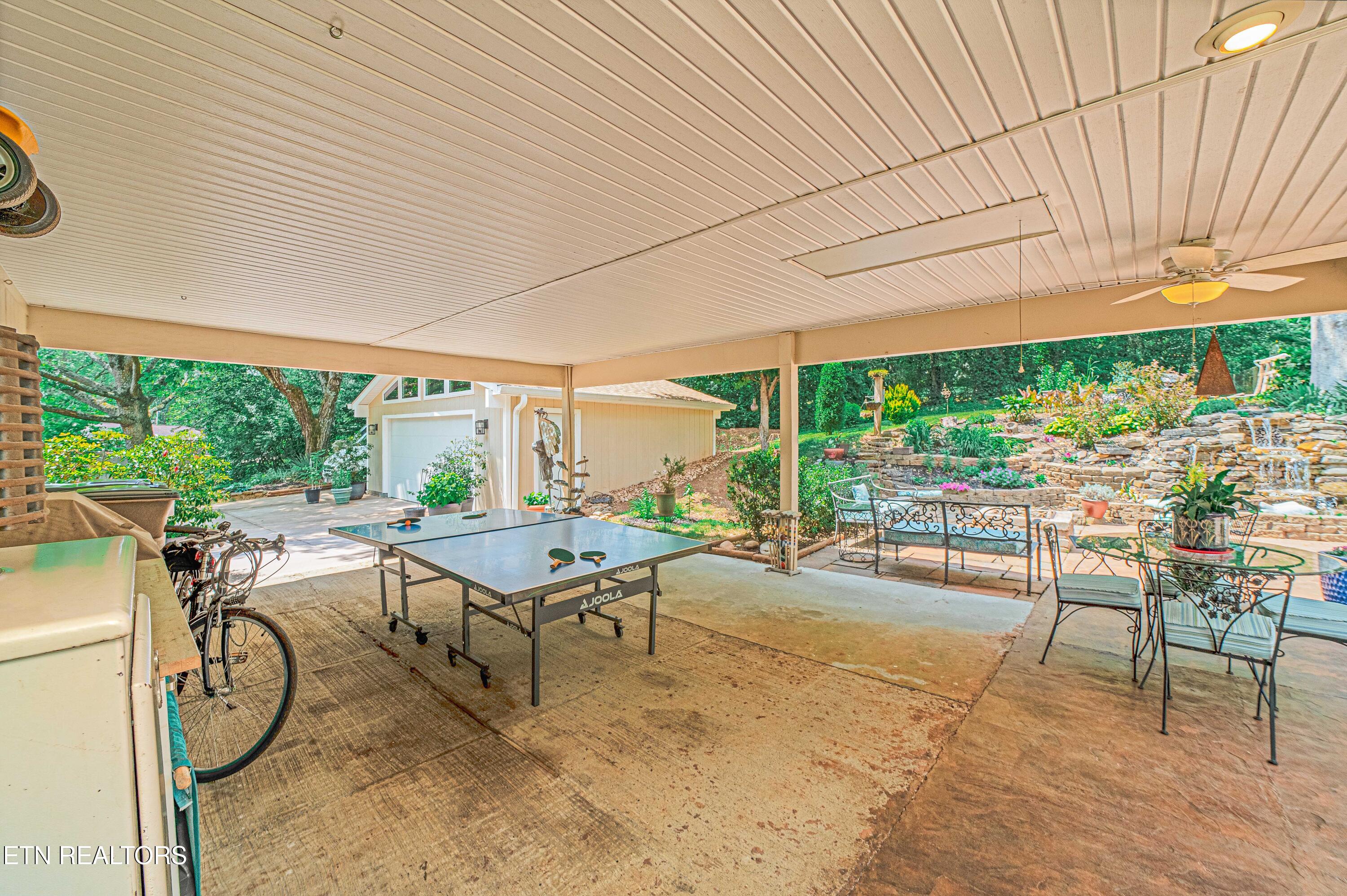 213 Golf Club Road Knoxville, TN 37919 - Photo 44 of 52 Axe-and-Arrow-Media-213-golfclub-V2-41
