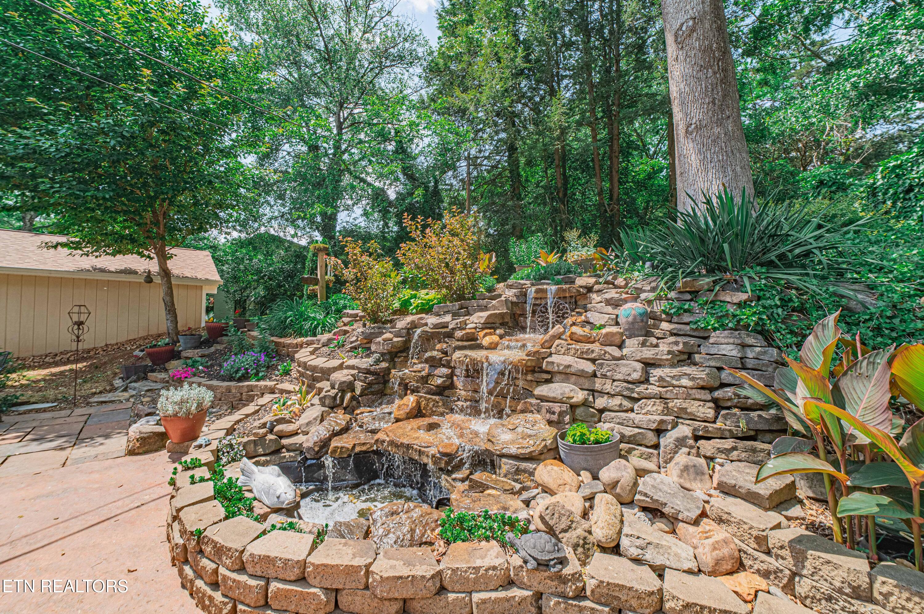 213 Golf Club Road Knoxville, TN 37919 - Photo 47 of 52 Axe-and-Arrow-Media-213-golfclub-V2-43
