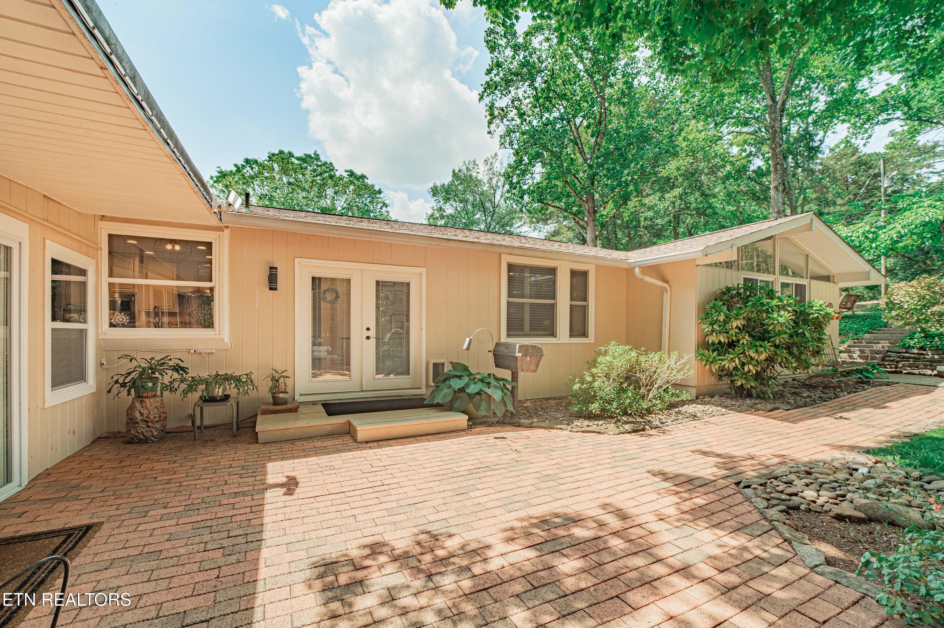 213 Golf Club Road Knoxville, TN 37919 - Photo 50 of 52 Axe-and-Arrow-Media-213-golfclub-V2-51