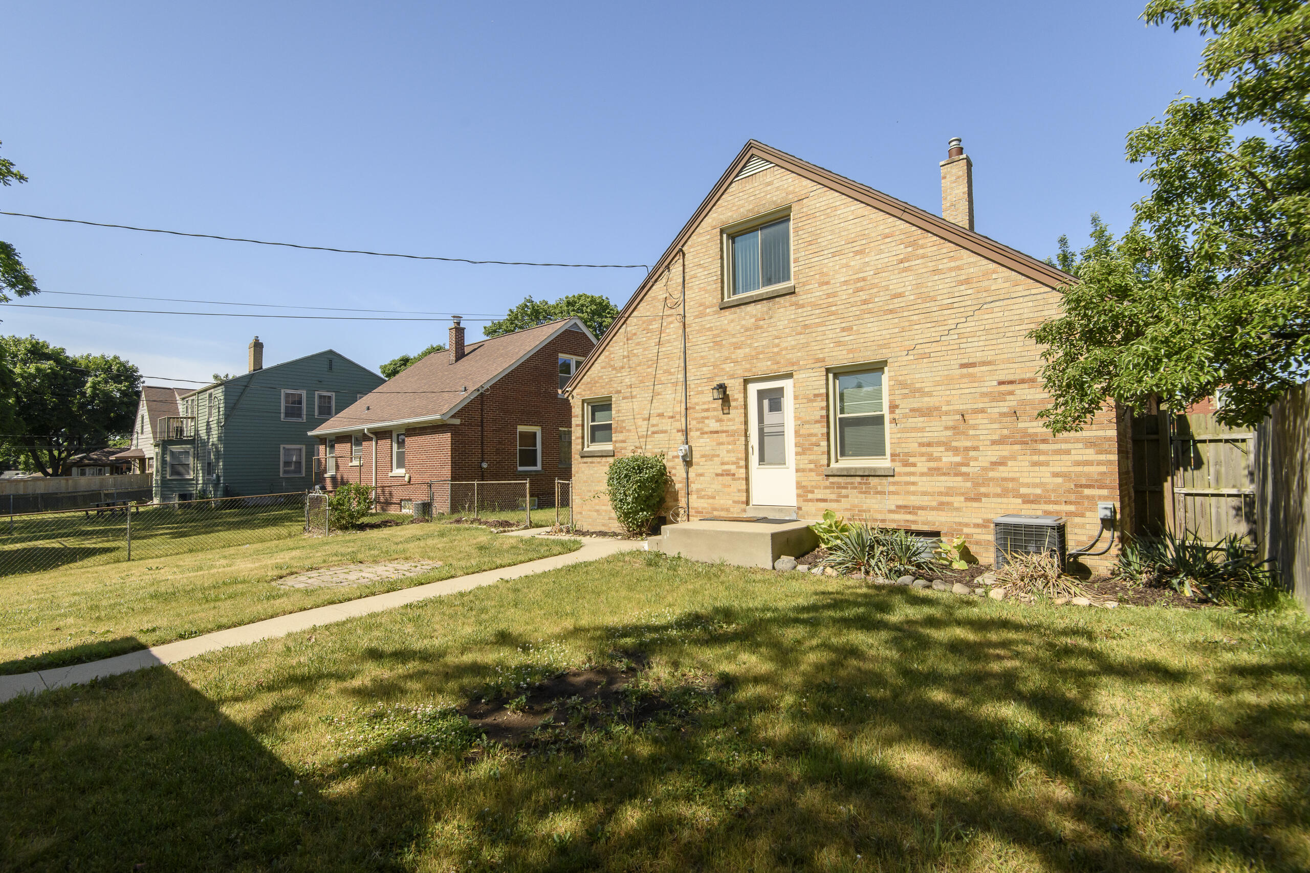 5122 North 65th Street Milwaukee, WI 53218 - Photo 29 of 31 Rear of Home