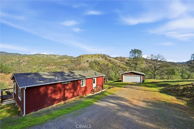 $399,000 | 16347 Pueblo Trail, Clearlake Oaks, CA 95423