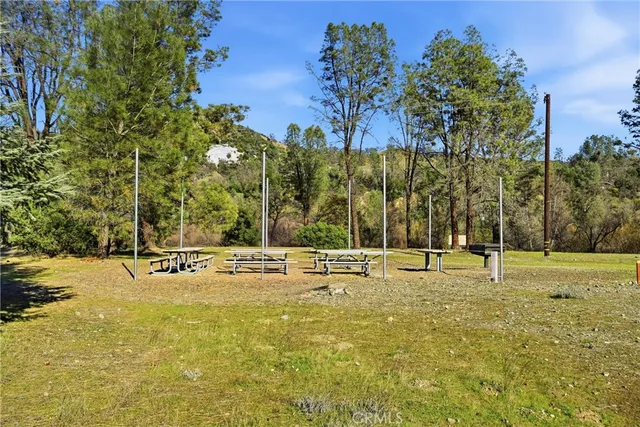 $399,000 | 16347 Pueblo Trail, Clearlake Oaks, CA 95423