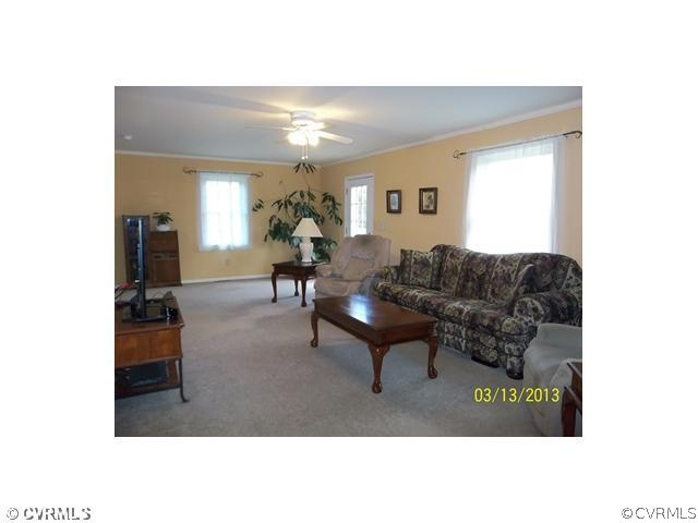 394 River Road Farmville, VA 23901 - Photo 4 of 9 a living room with furniture and a large window
