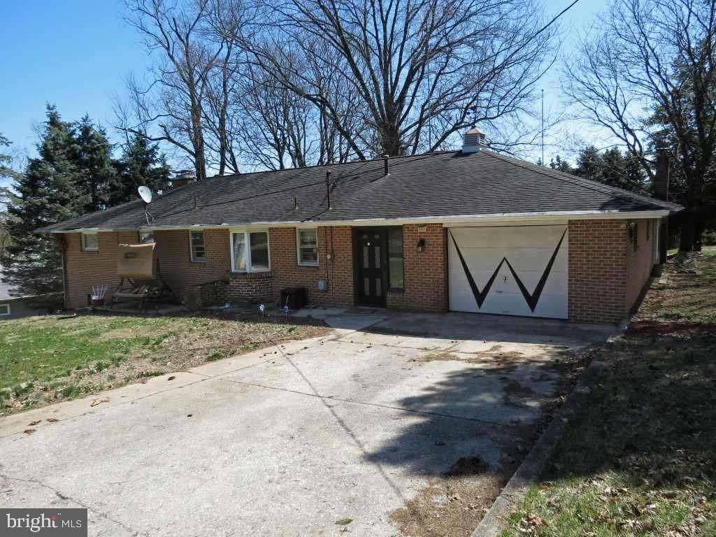 2020 Winding Road York, PA 17408 - Photo 1 of 34 Gallery Image 1
