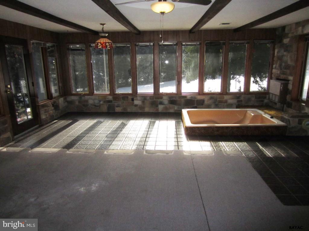 2020 Winding Road York, PA 17408 - Photo 14 of 34 Gallery Image 14
