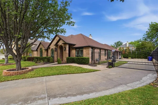 $635,000 | 717 St Johns Drive, Mansfield, TX 76063