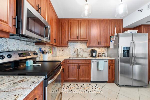 3850 Washington Street, Unit 910 Hollywood, FL 33021 - Photo 7 of 23