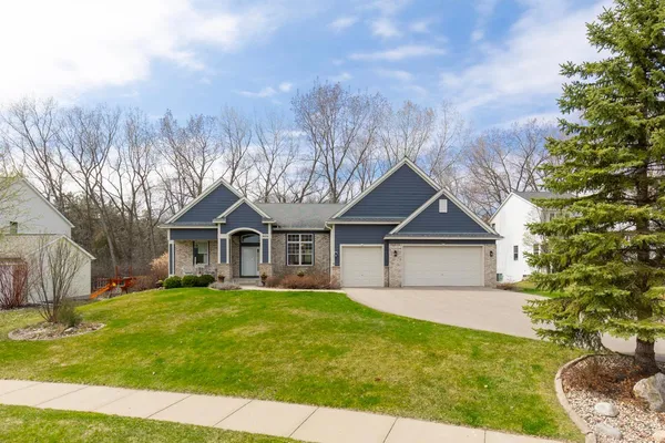 $850,000 | 9172 Braxton Drive, Eden Prairie, MN 55347