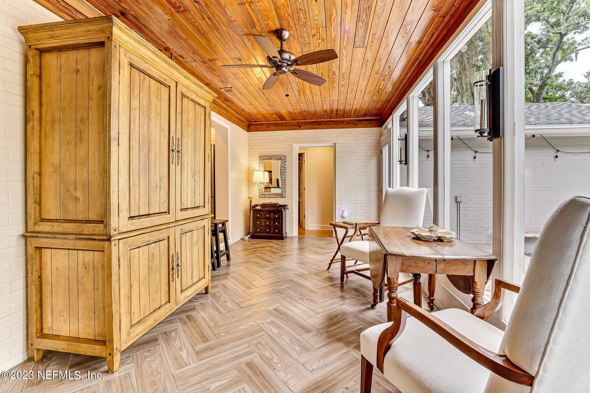 4249 Robin Hood Road Jacksonville, FL 32210 - Photo 13 of 39 16-web-or-mls-LR_4249_Robin_Hood_Rd_AA-1