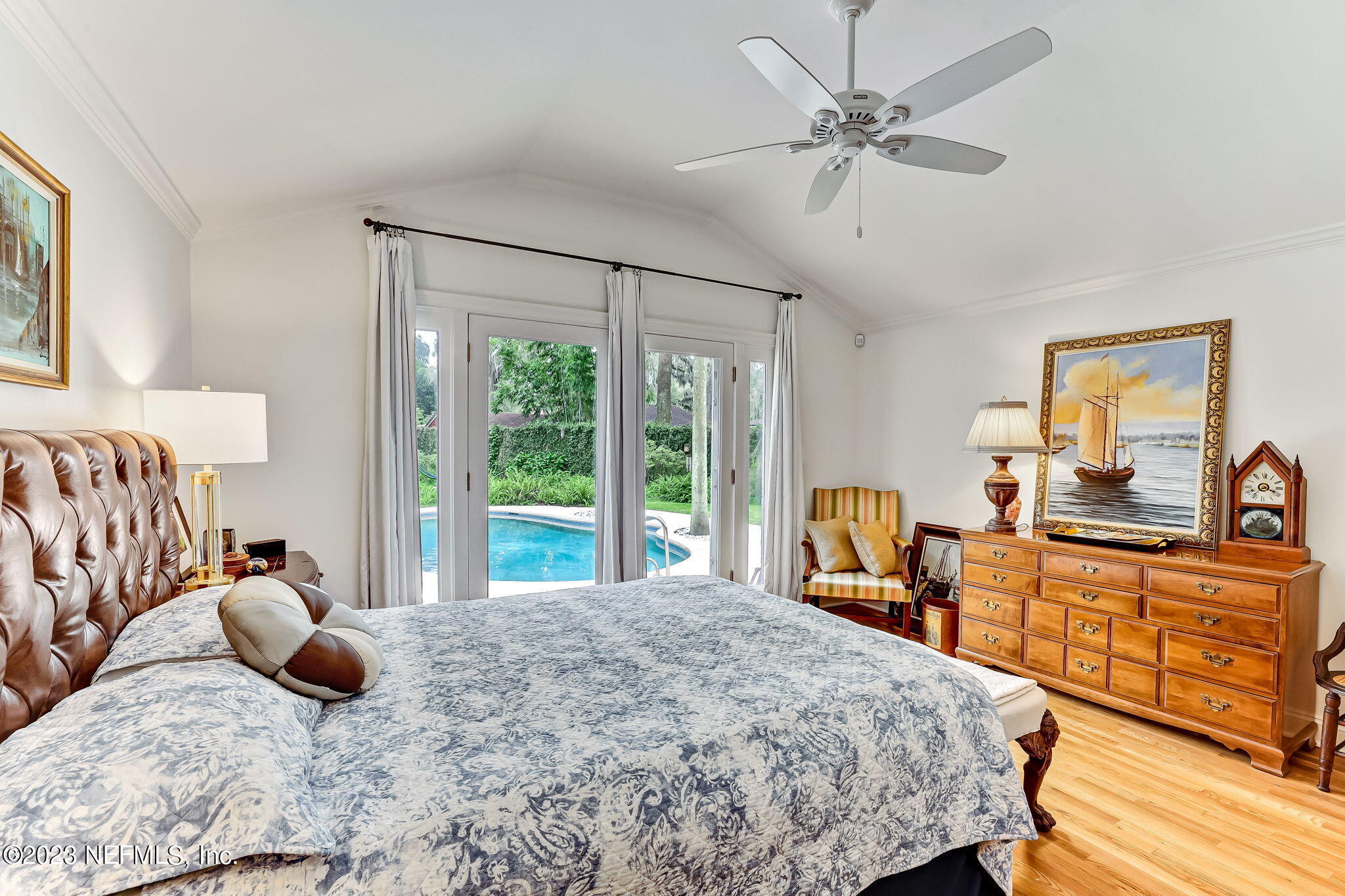 4249 Robin Hood Road Jacksonville, FL 32210 - Photo 19 of 39 22-web-or-mls-LR_4249_Robin_Hood_Rd_AA-2