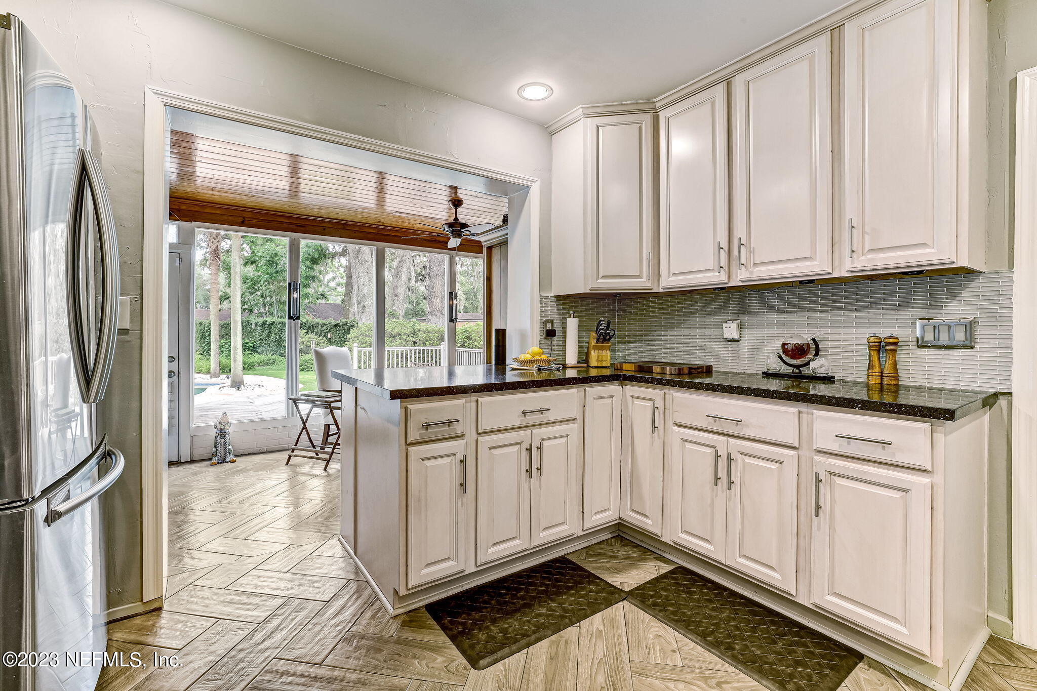 4249 Robin Hood Road Jacksonville, FL 32210 - Photo 8 of 39 11-web-or-mls-LR_4249_Robin_Hood_Rd_AA-1