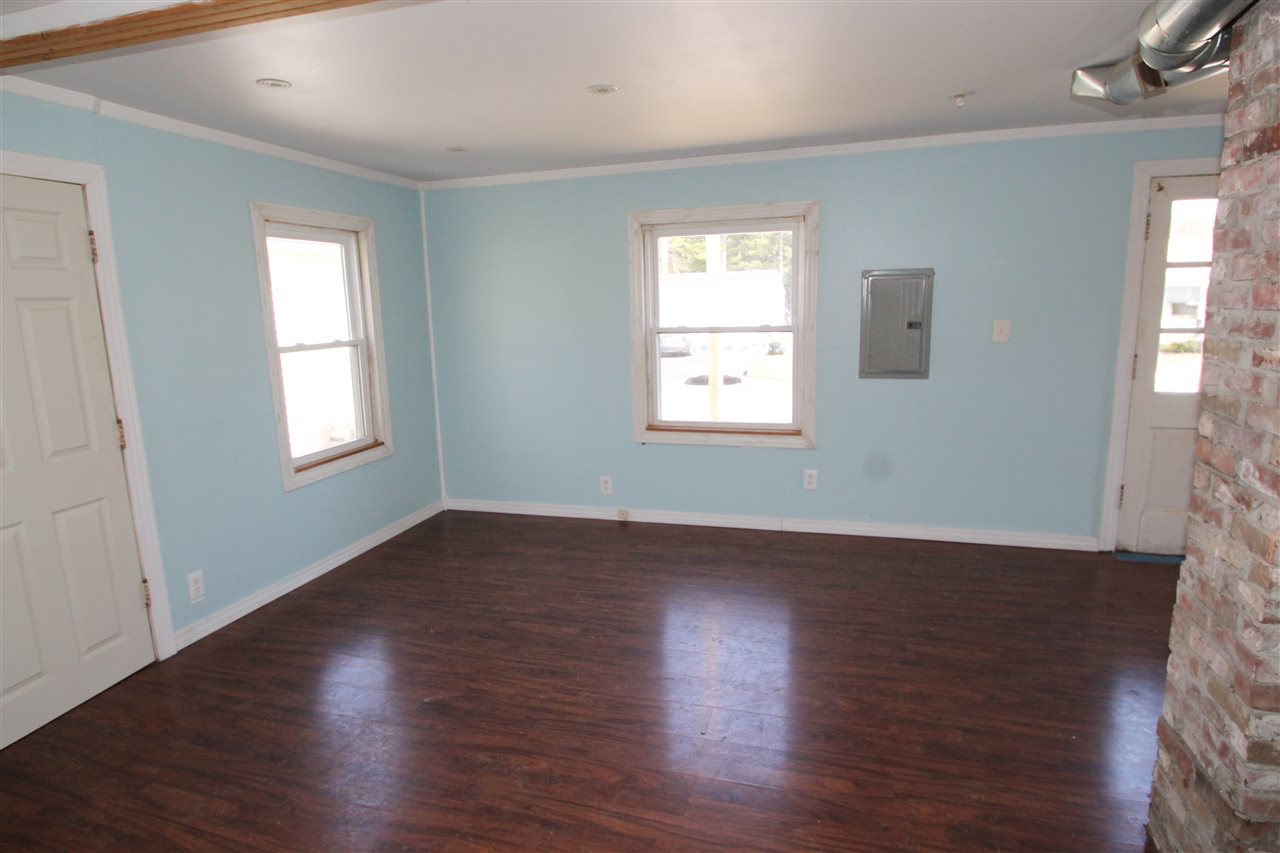 18 Schley Street Rochester, NH 03867 - Photo 9 of 28