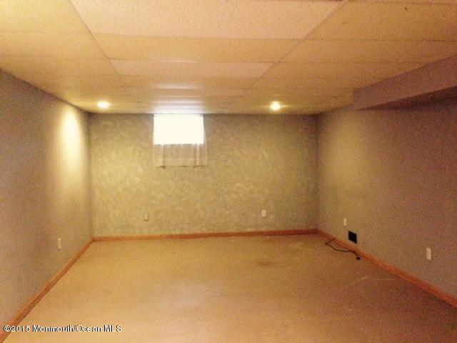 1212 Clover Road Brick, NJ 08724 - Photo 12 of 20 basement room