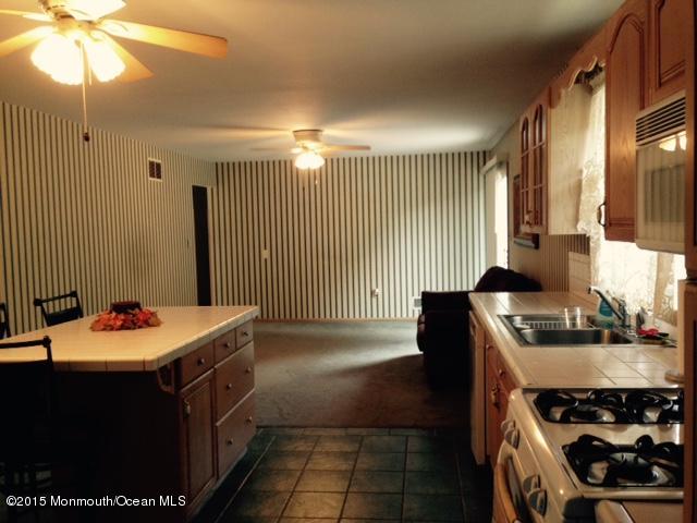 1212 Clover Road Brick, NJ 08724 - Photo 9 of 20 kitchen