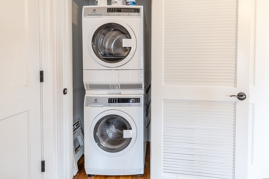 4 Greenough Street Needham, MA 02494 - Photo 29 of 39