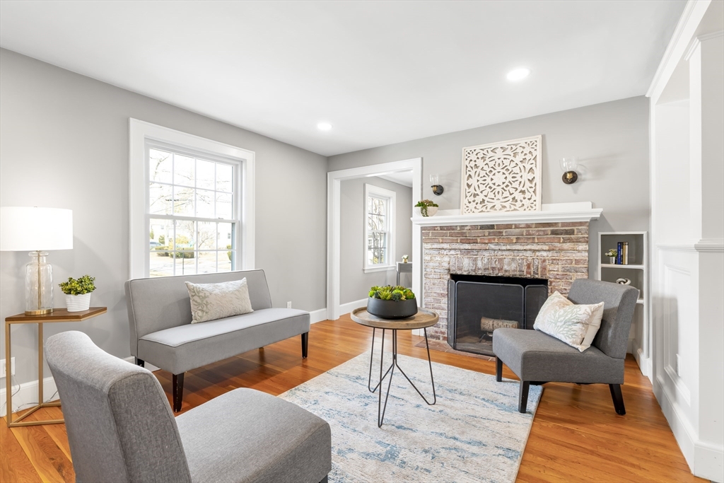 4 Greenough Street Needham, MA 02494 - Photo 10 of 39