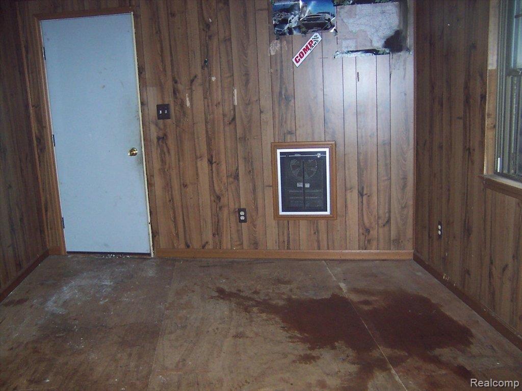 5449 Waldon Road Clarkston, MI 48348 - Photo 14 of 25 Waldon 5449 10 02 09 021