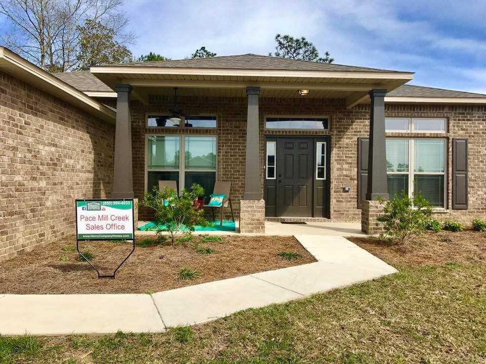 5673 Cane Syrup Circle Pace, FL 32571 - Photo 2 of 16